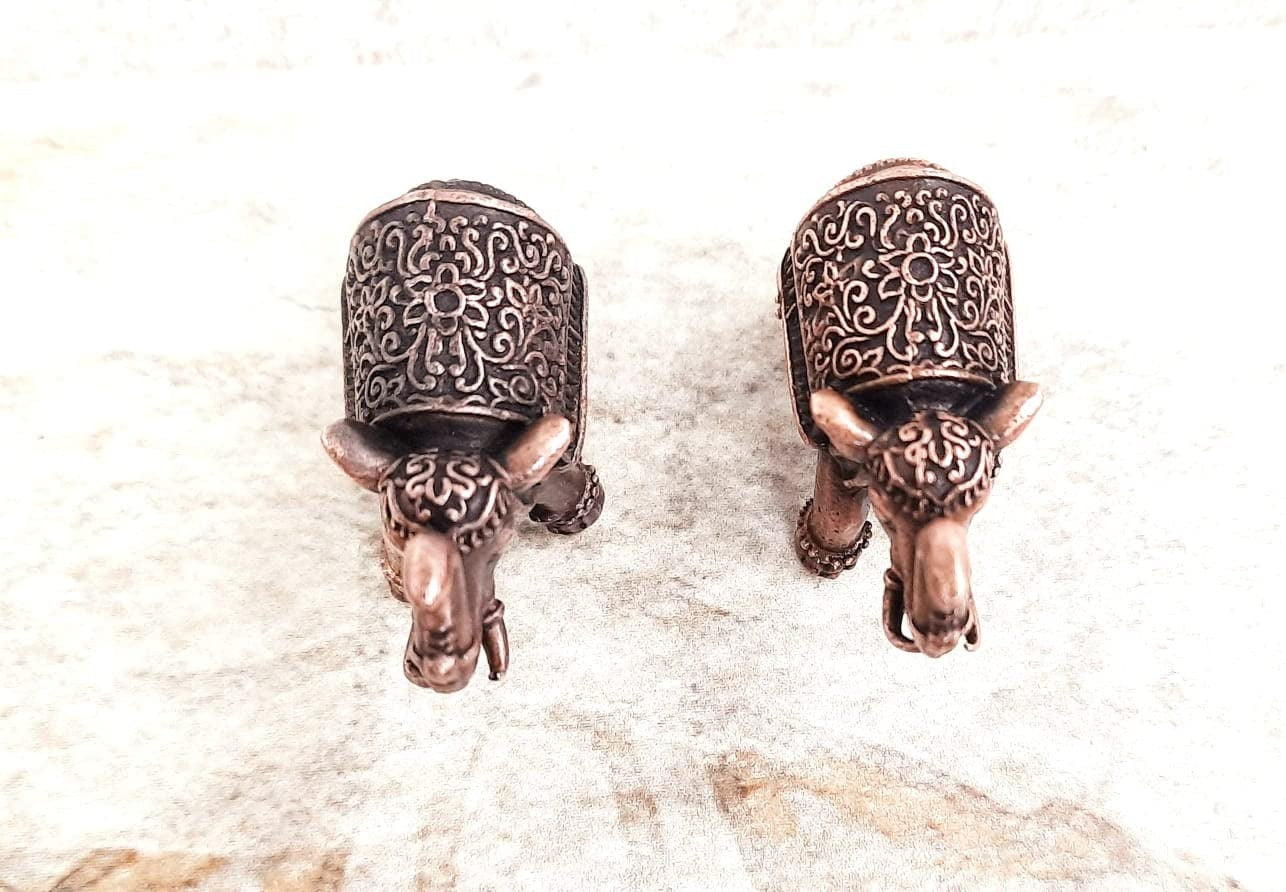Brownish-Orange Copper Idols, 3.5 Cm, Handmade Standing Elephant Idol 125Gram, Patina Antique Finish, Pack Of 1 Piece