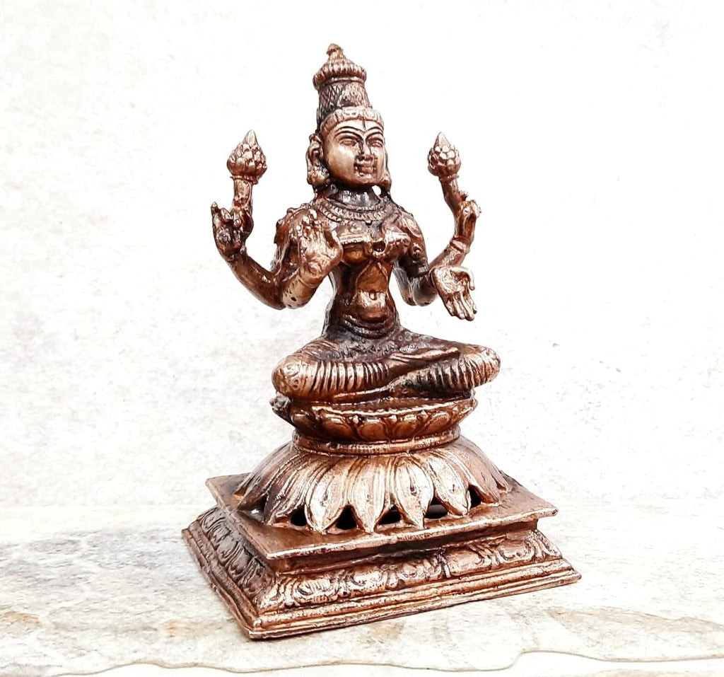 Brownish-Orange Copper Idols India, 4.7 Inches, Handmade Lakshmi Idol With, 680G, Patina Antique Finish, Pack Of 1 Piece