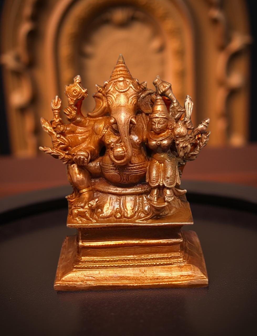 Brownish-Orange Copper Idols India, 3.5 Inches, Handmade Lakshmi Ganesh 560 Gram, Patina Antique Finish, Pack Of 1 Piece