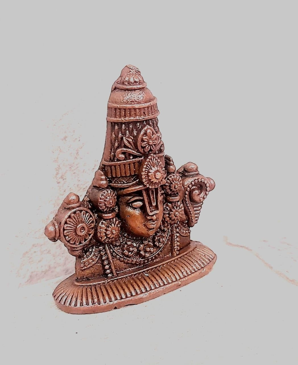 Brown Copper Idols Of God Perumal, Height 4.3 Cm, 50 Gram, Handmade, Pack Of 1 Piece