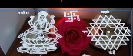 Unikraf  Aishwarya Kolam with Lakshmi Rangoli Stencil Wooden, 1 Piece (9x5 Inches)